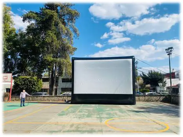 Pantalla Inflable Gigante (8 x 6 metros)