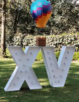 Renta de letras y numeros gigantes